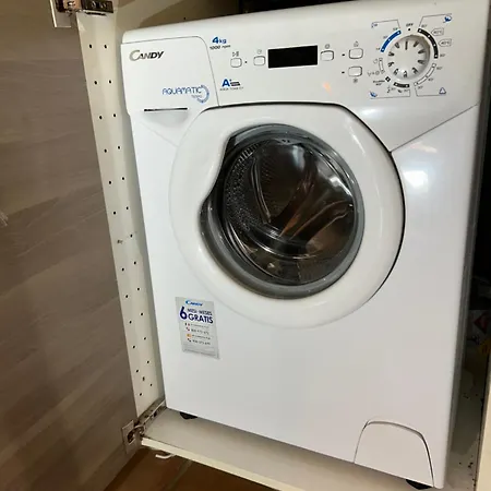 Vernon Apartment *