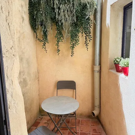 Vernon * Arles